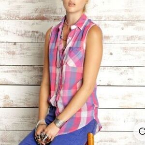 Rails Hannah Plaid Navy/Raspberry Sleeveless Button Down Top